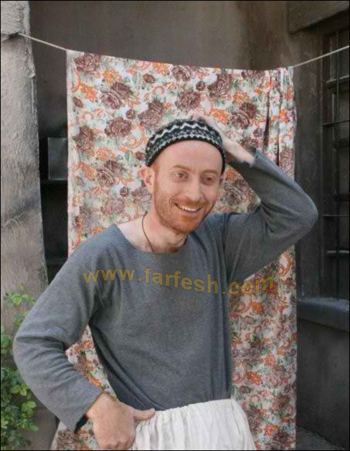 http://images.farfesh.com/articles_images/1FARFESHPHOTOS/CELEBRITIES/ARABIC/mostafa_elkhane/nemes14.jpg