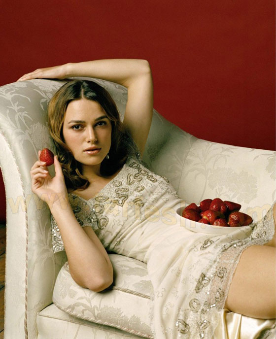 http://images.farfesh.com/articles_images/1FARFESHPHOTOS/CELEBRITIES/INTERNATIONAL/KeiraKnightley/KeiraKnightley-16.jpg