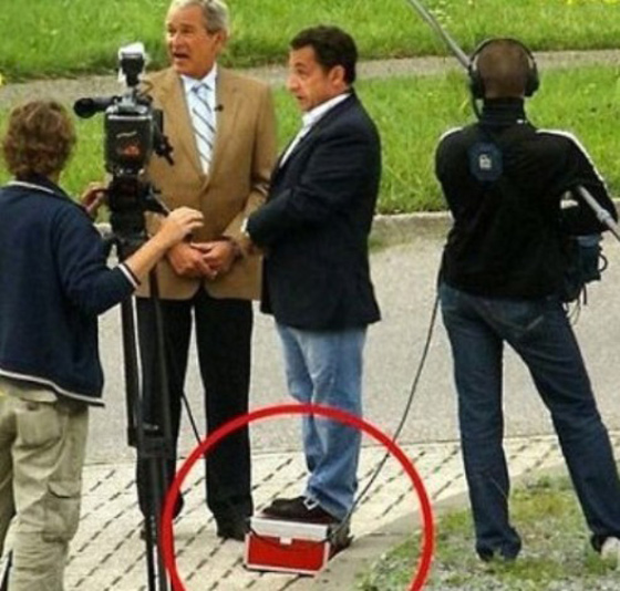 إعلان يسخر من قصر قامة ساركوزي يثير فضيحة في فرنسا! 