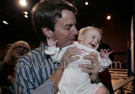 مرشح سابق للرئاسة الامريكية يعترف بأبوته لطفلة غير شرعية مرشح سابق للرئاسة الامريكية يعترف بأبوته لطفلة غير شرعية