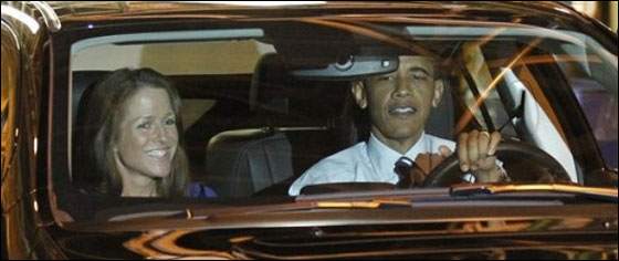 فرصة نادرة جدا.. السماح للرئيس أوباما بقيادة سيارة!!