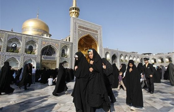 اليكم صور من حول العالم في أول ايام العيد