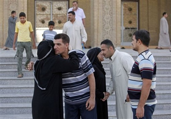 اليكم صور من حول العالم في أول ايام العيد