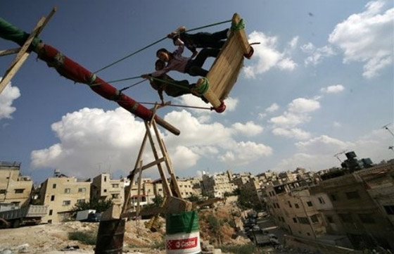 اليكم صور من حول العالم في أول ايام العيد