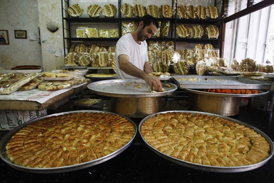 اليكم صور من حول العالم في أول ايام العيد 