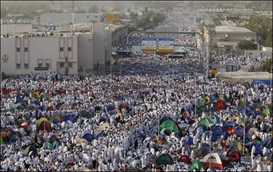 لبيك اللهم لبيك.. أكثر من 3 ملايين يقفون على صعيد عرفات