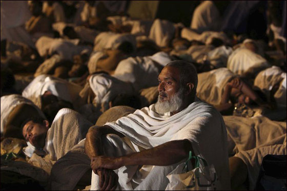 لبيك اللهم لبيك.. أكثر من 3 ملايين يقفون على صعيد عرفات