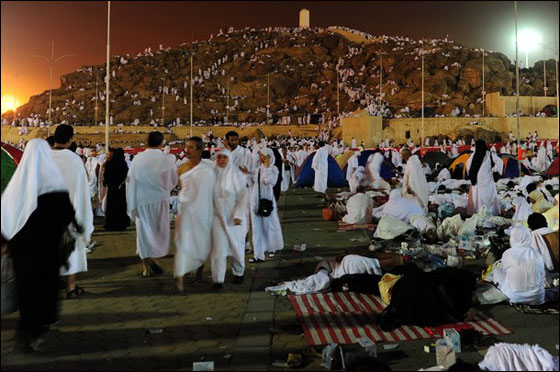 لبيك اللهم لبيك.. أكثر من 3 ملايين يقفون على صعيد عرفات