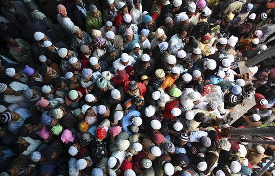بالصور.. فرفش يعرض احتفالات عيد الأضحى حول العالم! بالصور.. فرفش يعرض احتفالات عيد الأضحى حول العالم!