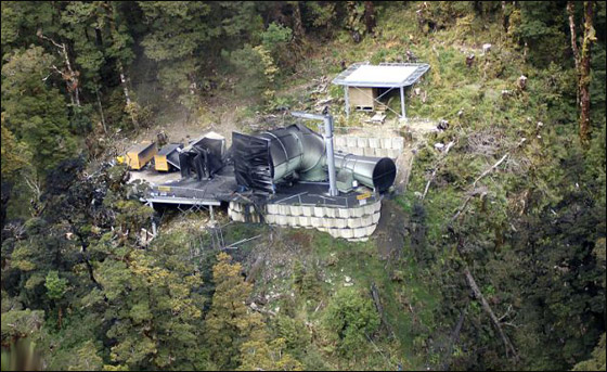 انفجار مفاجىء يودي بحياة العمال العالقين بمنجم نيوزيلندا 