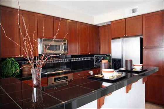     2012 Kitchen_8.jpg