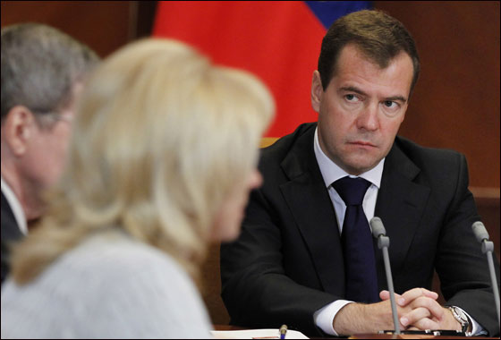 مصرع 110 اشخاص نتيجة غرق سفينة سياحية روسية! 