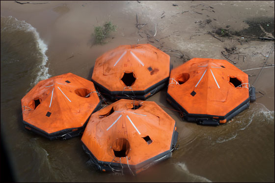 مصرع 110 اشخاص نتيجة غرق سفينة سياحية روسية! 