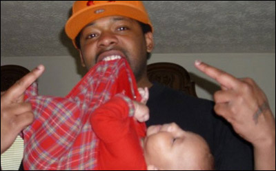 "فرفش" ينقل لكم المجموعة الاولى لصور التقطها اسوأ الآباء في العالم