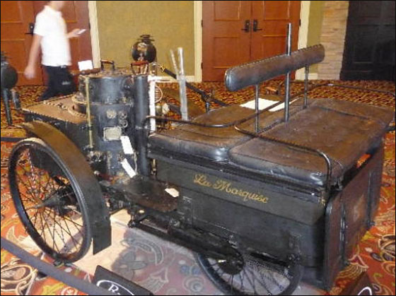 بالصور.. أقدم سيارة في العالم تُباع مقابل 4.62 مليون دولار!