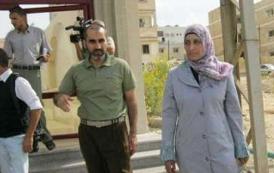 الزواج يجمع حبيبين فلسطينيين بعد 19عاما من الخطوبة والسجن 