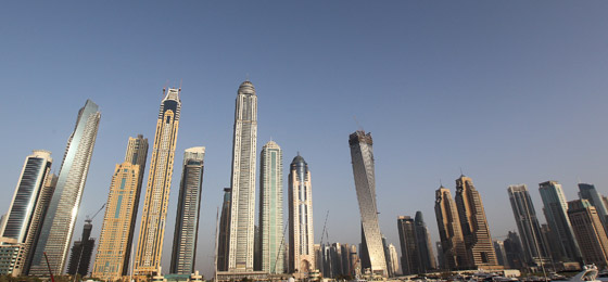 بالصور.. "برج الاميرة" في دبي يدخل موسوعة "غينيس"!
