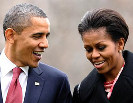 ميشيل أوباما: زوجي مولع بالغناء أثناء أخذ الدوش!