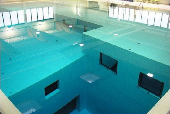 "نيمو 33".. حمام السباحة الاكثر عمقا في العالم لتعلم رياضة الغطس