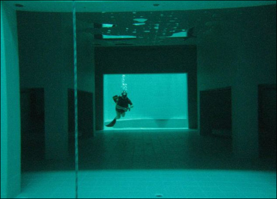 "نيمو 33".. حمام السباحة الاكثر عمقا في العالم لتعلم رياضة الغطس