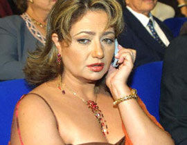 ليلى علوي متكبرة و"دبدوبة" بنظر سوزان مبارك وخديجة الجمال