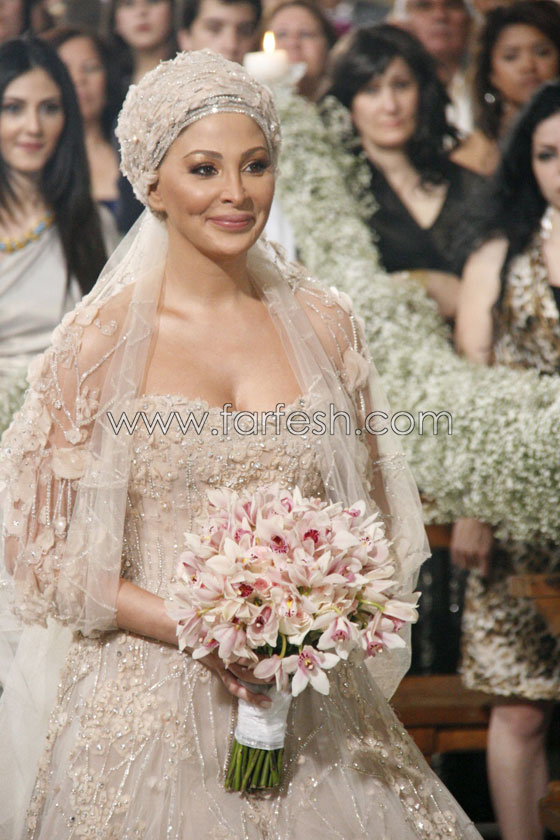 بالصور: اليسا.. الفنانة الأجمل في فستان الزفاف!! 